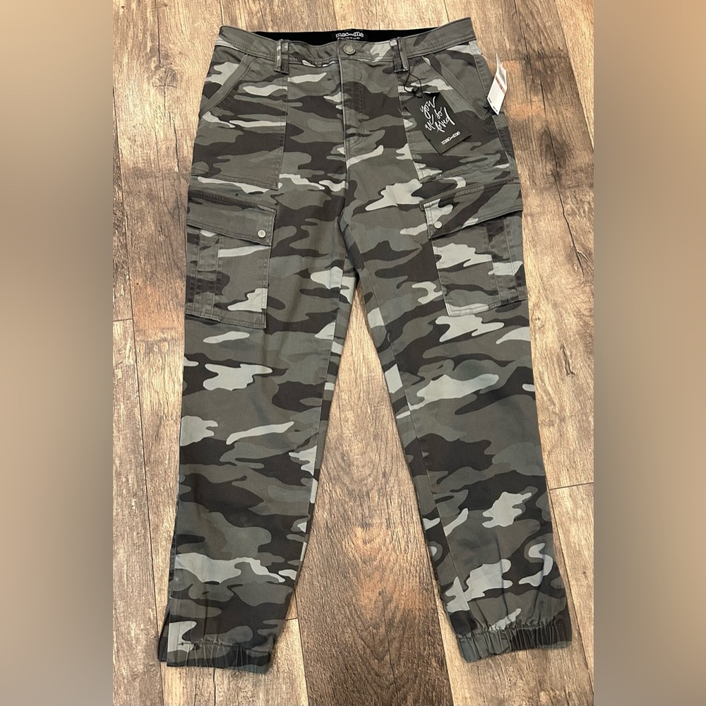 Mac and me camo pants.